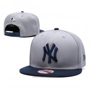 Cappellino New York Yankees 9FIFTY Snapback Grigio