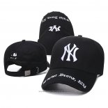 Cappellino New York Yankees Bianco Nero3