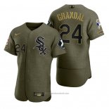 Maglia Baseball Uomo Chicago White Sox Yasmani Grandal Camouflage Digitale Verde 2021 Salute To Service