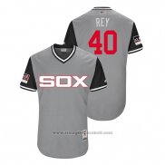 Maglia Baseball Uomo Chicago White Sox Reynaldo Lopez 2018 LLWS Players Weekend Rey Grigio