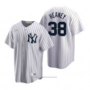 Maglia Baseball Uomo New York Yankees Andrew Heaney Cooperstown Collection Home Bianco