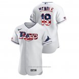 Maglia Baseball Uomo Tampa Bay Rays Joey Wendle 2020 Stars & Stripes 4th of July Bianco