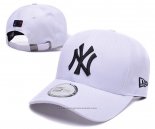 Cappellino New York Yankees Bianco Nero2